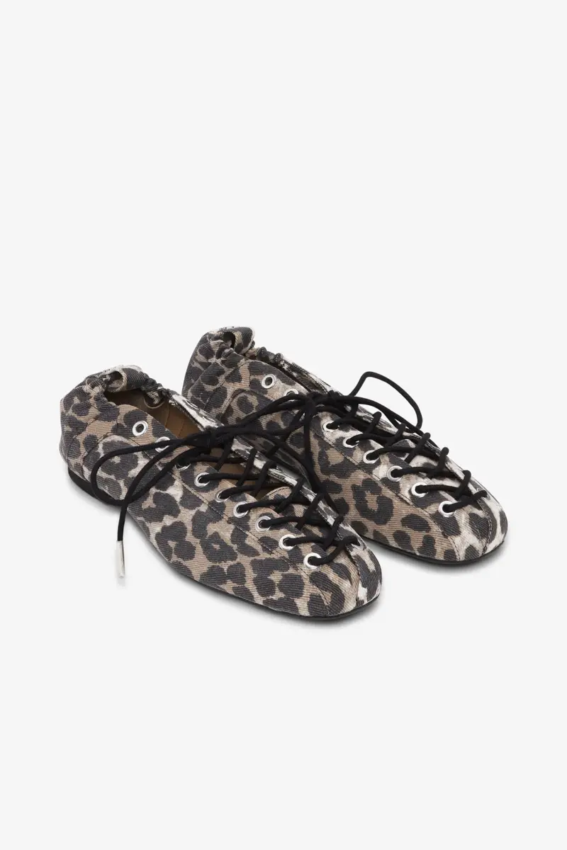 Lace-Up Ballerinas in Leopard Printed Denim